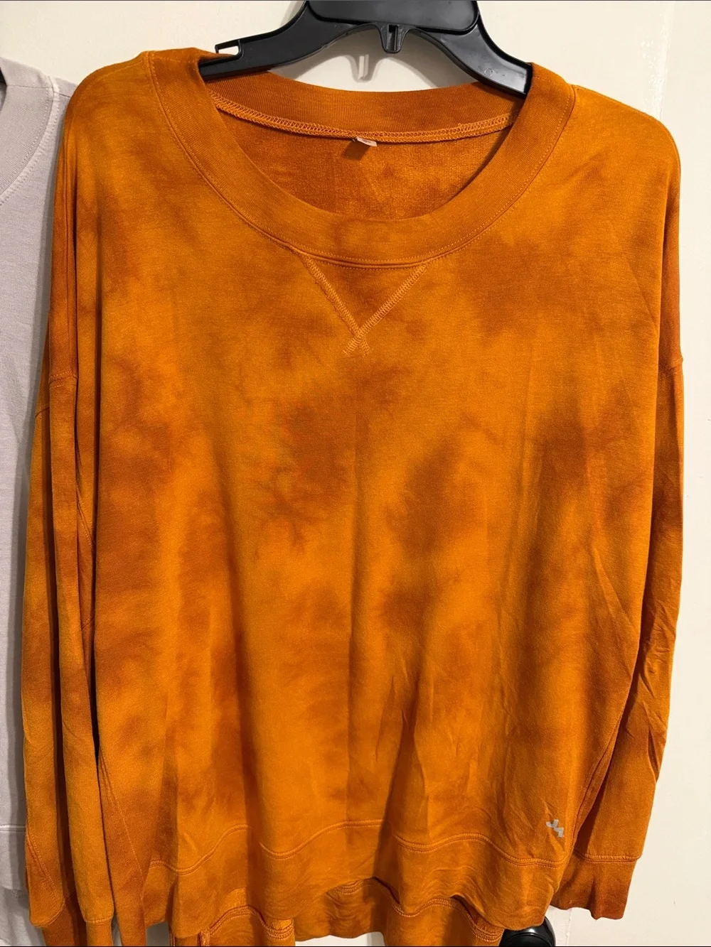 JoyLab Three-Pack Scoop & V-Notch Waffle Knit Tops — Taupe, Light Gray, Rust - Picture 3 of 4